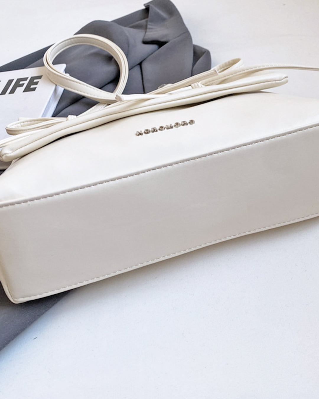バック オープン バタフライ スイムウェア M 白 ホワイト 無地 キャミ 韓国 新品✧バックオープンバタフライスイムウェア 黒L ブラック リボン