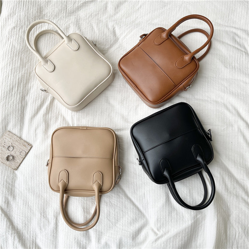[Domestic Shipping] Square Leather Bag PRCL901200