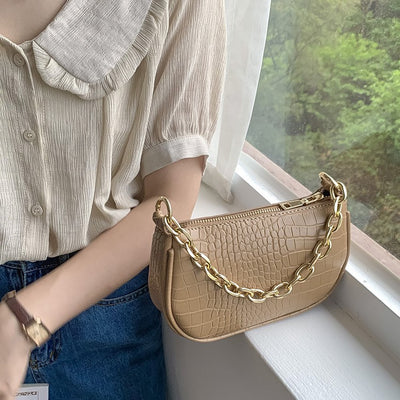 Embossed Mini Chain Bag PRCL905237